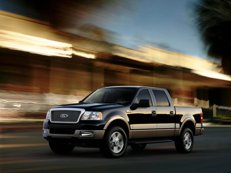  Ford F-150 Lariat SuperCrew 2004 года  (фото 2 из 17)